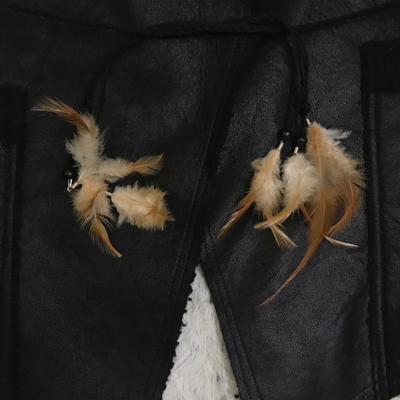 LOVERICHE BLACK VEST WITH POCKETS - SIZE Medium - Picture 4 of 6